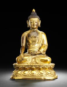Forgyldt kobber repousse Sakyamuni buddha. Sino-Tibet, 18.-19 årh. H. 37 cm.