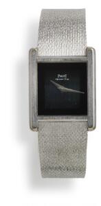 Piaget Damearmbåndsur af 18 kt. hvidguld. Quartz back winder. 1980erne.