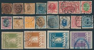 1851-1944. Gammel samling i Borek-album med bedre Danmark, nogle Pakkeporto fra Grønland incl. kartonpapir, diverse DVI, Norge incl. nr. 1 osv.