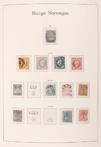 1855-2000. Samling i Leuchtturm-album med klemlommer. Indeholder en del Skilling og Posthorn og fra ca. 1914 næsten komplet frem til 2000