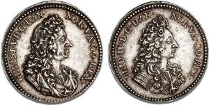 12 mark  3 krone 1699, H 35, S 8, små ar samt let poleret i felter, skuemønt af fint sølv, slået i anledning af tronskiftet