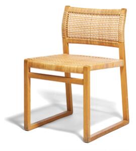 Børge Mogensen To sidestole af eg opsat på medestel, Sæde og ryg udspændt med sjeneflet. Formgivet 1957. Prototyperprøvemodeller. 2