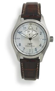 IWC Herrearmbåndsur af børstet stål. Model Spitfire UTC, ref. 3251-07. Automatisk værk med dato og sekundær tidvisning. 2007.