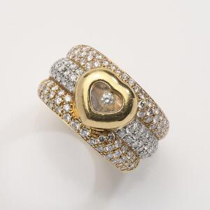 Chopard Diamantring af 18 kt. trefarvet guld Happy Diamonds prydet med talrige brillantslebne diamanter. Str. 52. Original æske medfølger.