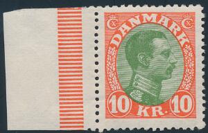 1927. Chr. X, 10 kr. rødgrøn. Flot centreret postfriskt mærke med venstre arkrand. Attest Nielsen
