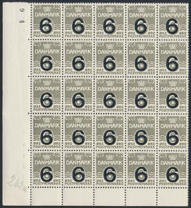 1940. Provisorium. 68 øre, grå. TYPE I. Perfekt postfrisk 25-BLOK fra nedre venstre arkdel. AFA 20000. Attest Møller