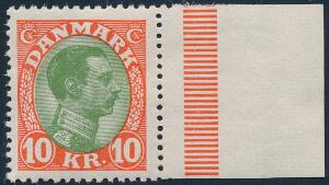 1927. Chr. X, 10 kr. rødgrøn. Flot postfriskt mærke med højre marginalrand. AFA 6500