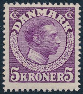 1918. Chr. X, 5 kr. DYB RØDVIOLET. Flot postfriskt eksemplar af meget sjældent mærke. AFA 10000