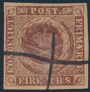 1851. 4 RBS FERSLEW 1b. Plade I, nr. 92 uretoucheret bundmønster, retoucheret krone. Pragtfuldt BLÆKANNULLERET mærke. Attest Møller BPP