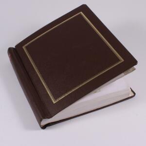 1948-1990. Good collection in a binder with many better stamps, complete sets and covers. Please inspect