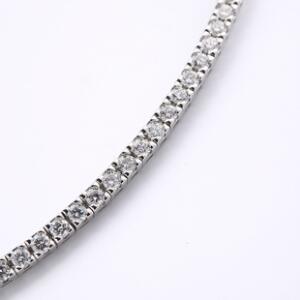 Diamantarmbånd af 18 kt. hvidguld prydet med talrige brillantslebne diamanter på i alt ca. 2.10 ct. Top Wesselton G. Klarhed VS-SI1. Milano, ca. 2011.