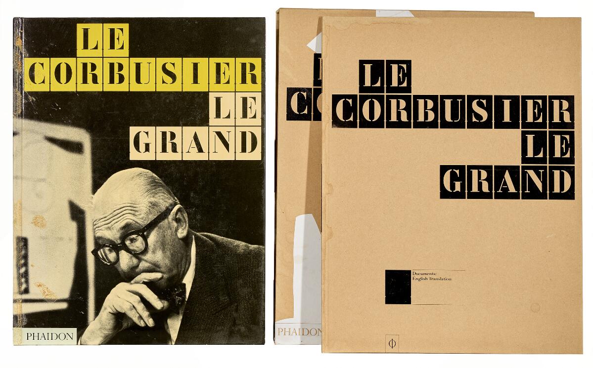 “Le Corbusier. Le Grand. 1887–1965”. This book was conceived and edited by Phaidon editors (Phaidon Press Limited, London 2008). With an introduction by Jean-Louis Cohen and chapter introductions by Tim Benton and Documents: English Translation. In the original slipcase. Two-book box set. (2)