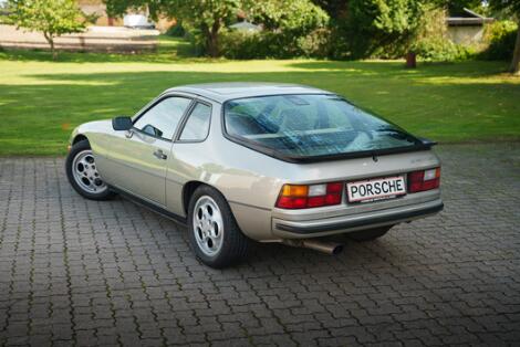 1987 Porsche 924 S Targa