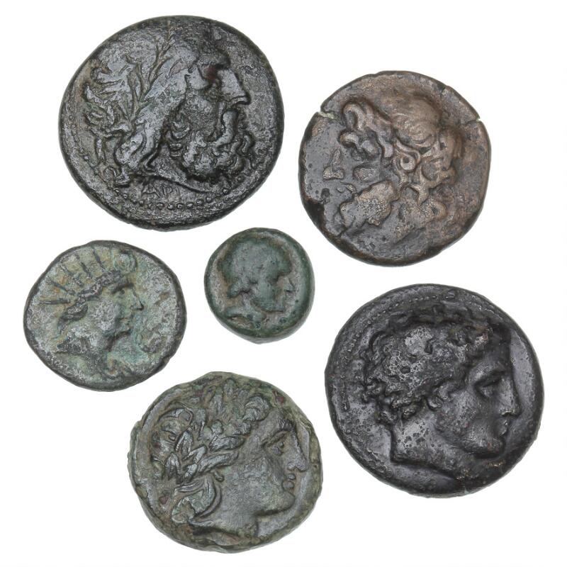 Ancient Greece, collection of bronz coins from, among others Syracuse...