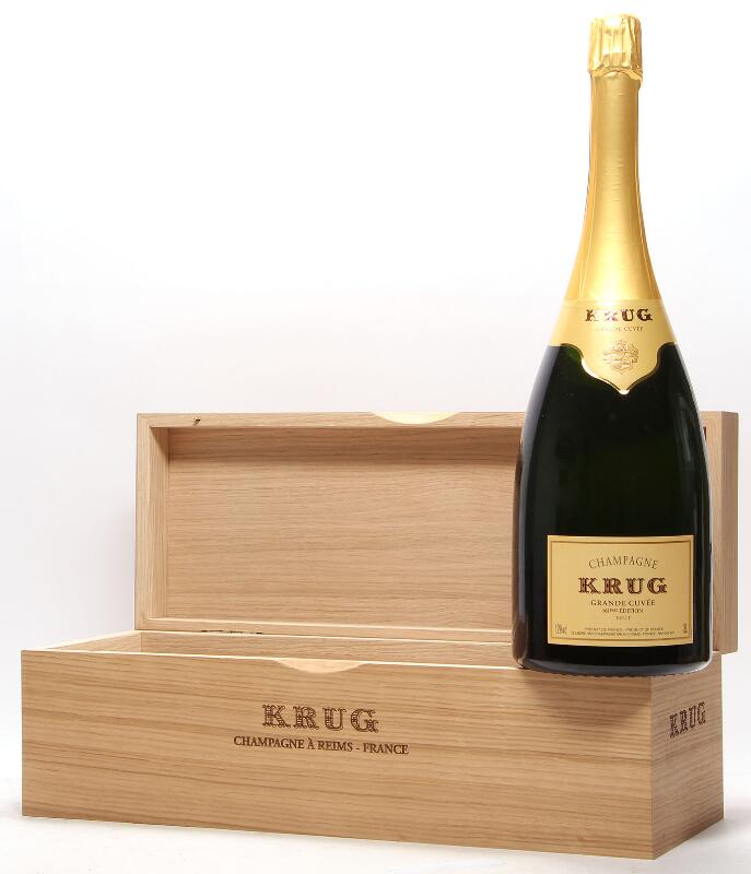 1 bt. Dmg. Champagne “Grande Cuvée”, Krug A (hf/in). Oc.