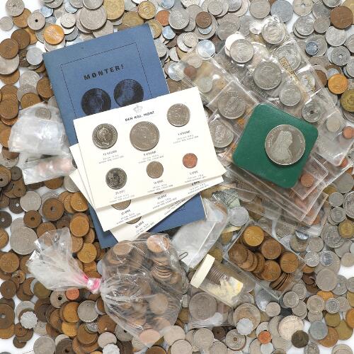 Box and 2 binders with larger collection of Danish coins, i.a. some ...