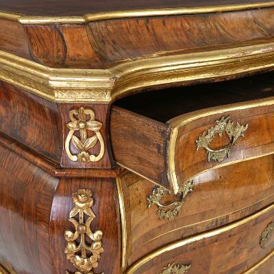 3. billede ud af i alt 4