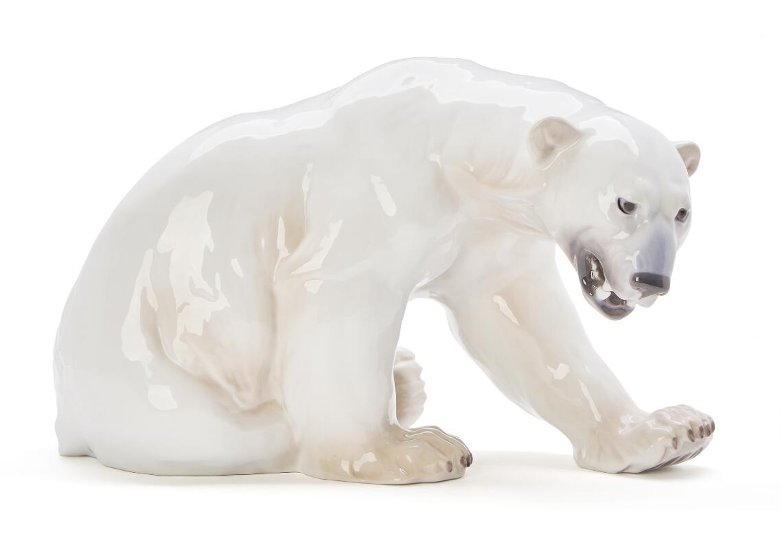 Knud Kyhn: Polar bear, porcelain figure. 1857. Bing