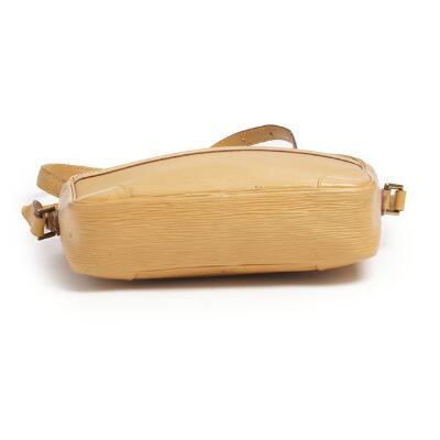 6. billede ud af i alt 9