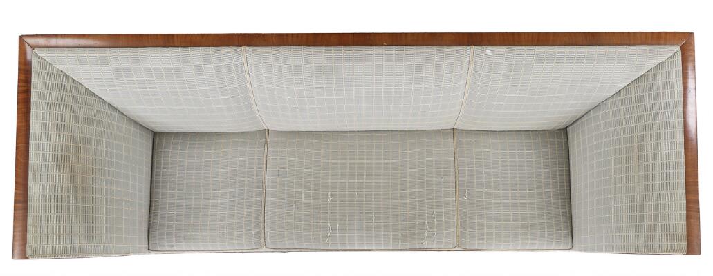 4. billede ud af i alt 9