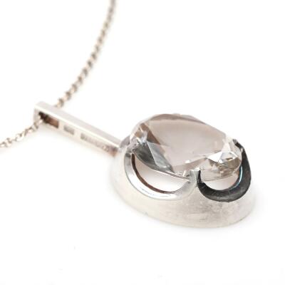 2. billede ud af i alt 4