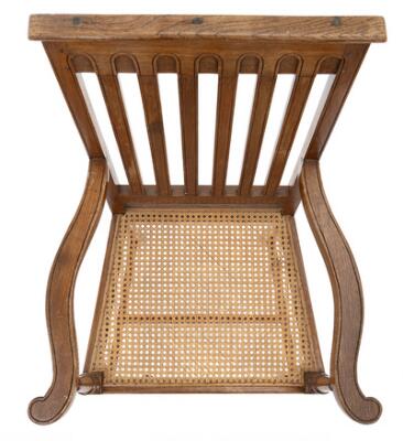 Arts and Crafts: A pair of chairs with patinated oak frames. Seat