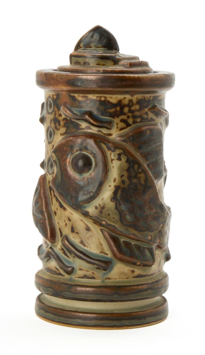 Jais Nielsen: Lidded stoneware jar. Decorated with Sung glaze. Royal Copenhagen. H. 16.5 cm.
