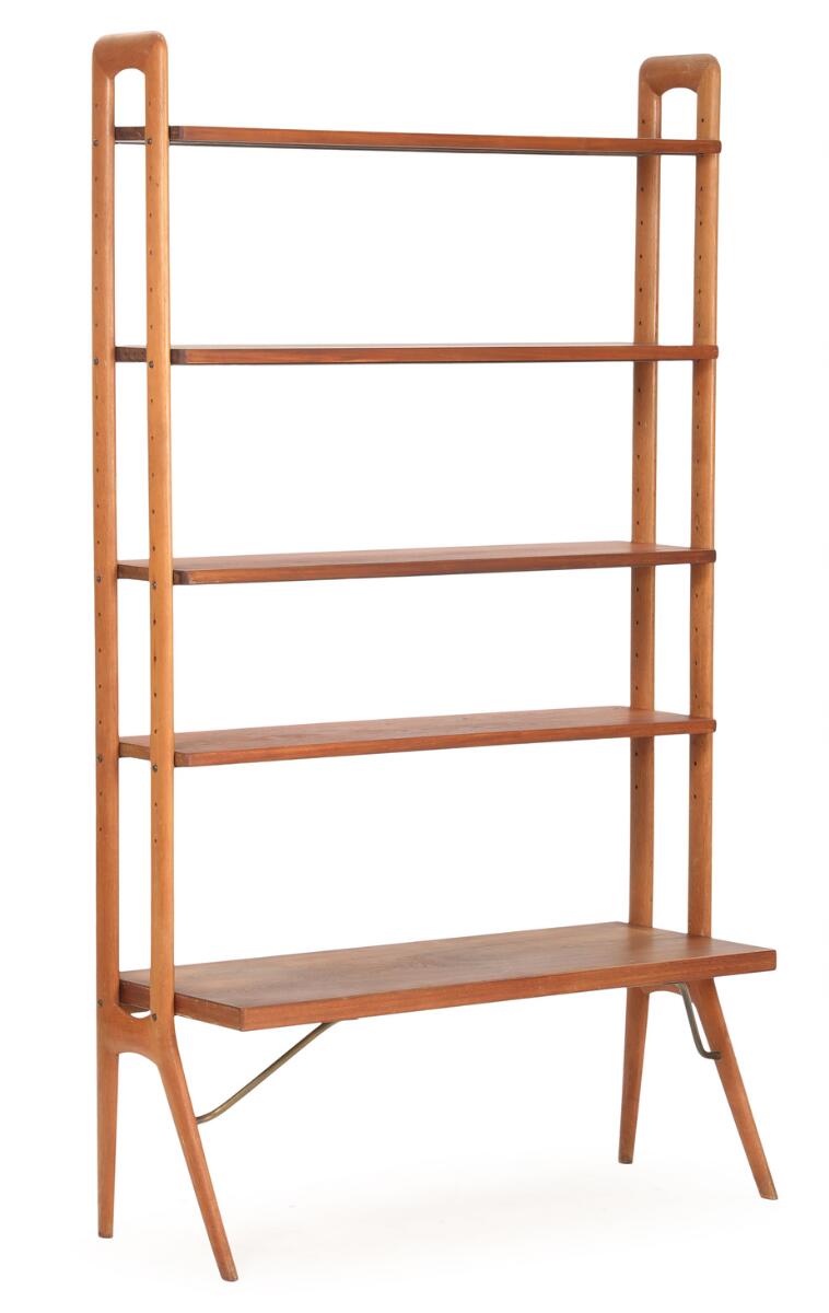 Kurt Østervig: Freestanding bookshelf with oak sides and five teak shelves. H. 180. W. 104. D. 40 cm.