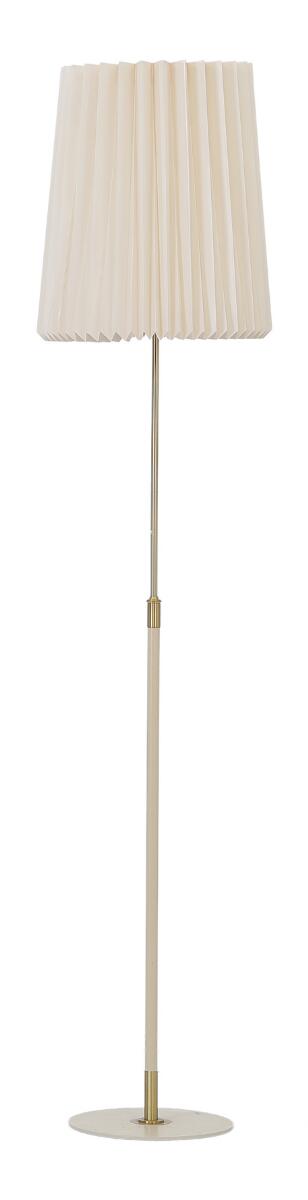 Aage Petersen: Floorlamp with white lacquered and brass frame. Pleated shade. Max. H. 185 cm.