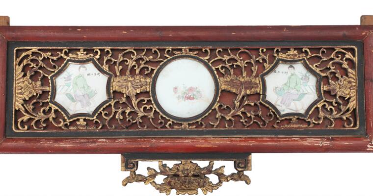 Three Chinese partly gilded woooden panels for an alcove with