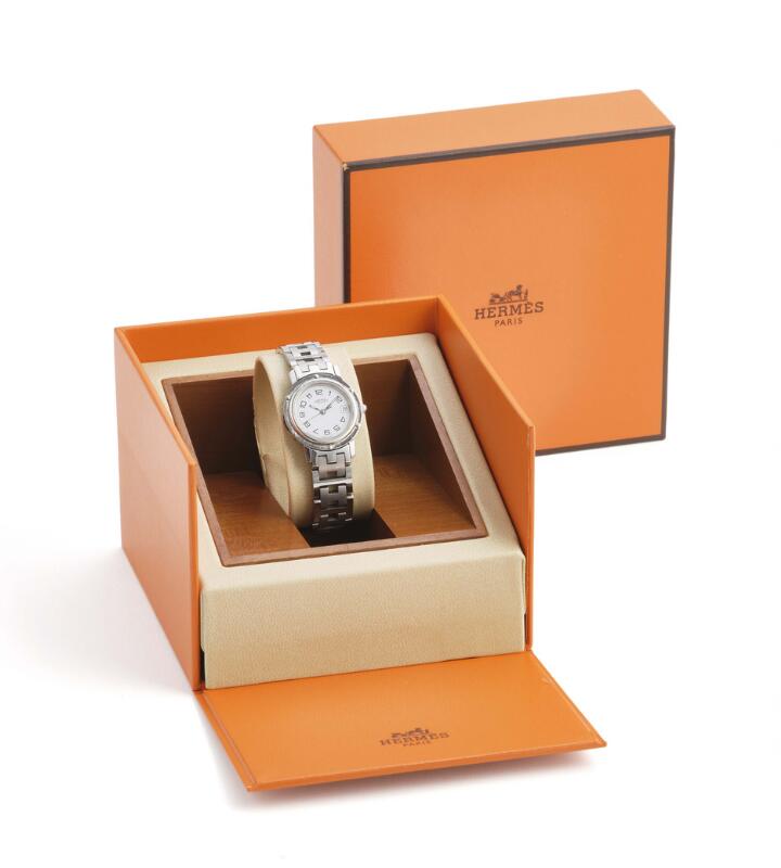 Hermès: Clipper of steel, ref. 1178462. Quartz movement with date