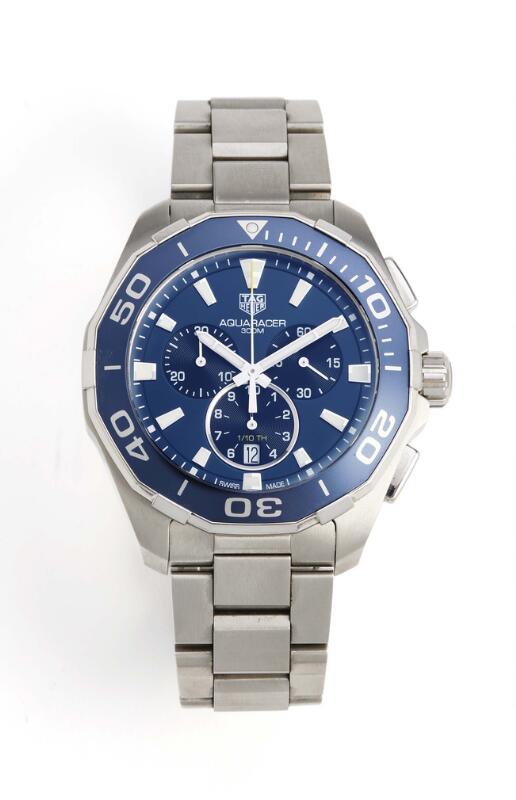 TAG Heuer: Aquaracer 300M of steel, ref. CAY111B. Quartz movement