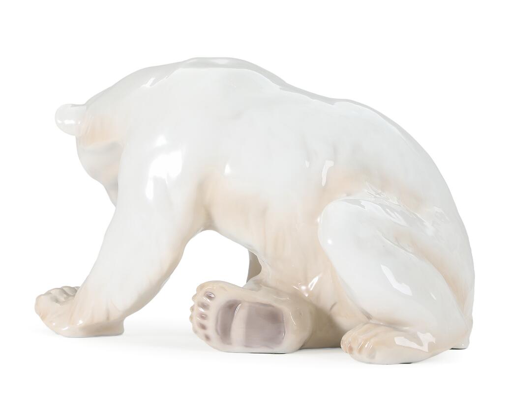 Knud Kyhn: Polar bear. A porcelain figure. 1857. Bing & Groendahl