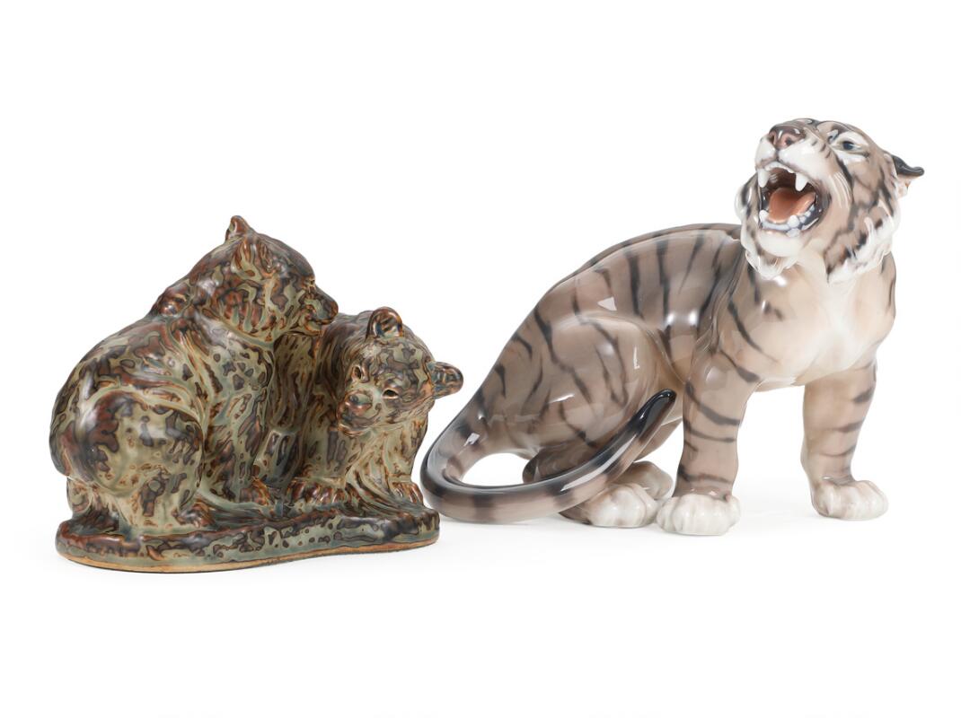 Knud Kyhn a.o.: Two figurines of porcelain and stoneware