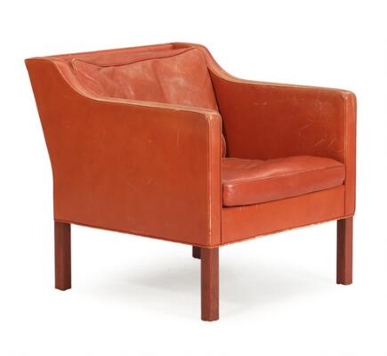 Easy chair with oak legs. Sides, back and loose cushions upholstered with brown leather. Model 2421. Designed in 1978. Manufactured and marked by Frederecia Stolefabrik, 1979.