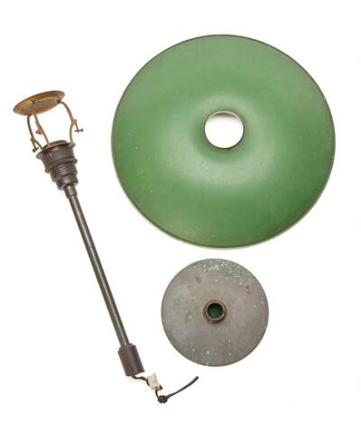 Poul Henningsen: "PH-4/2,75". Browned brass table lamp frame with white/green copper top shade.