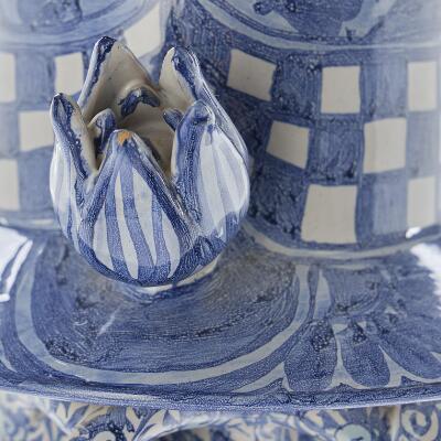 Bjørn Wiinblad: An earthenware flower stand/sculpture, modelled in