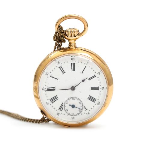 Pocket watch of 18k gold, ref. 6814. Mechanical movement with crown winding. Ø 35.5 mm.