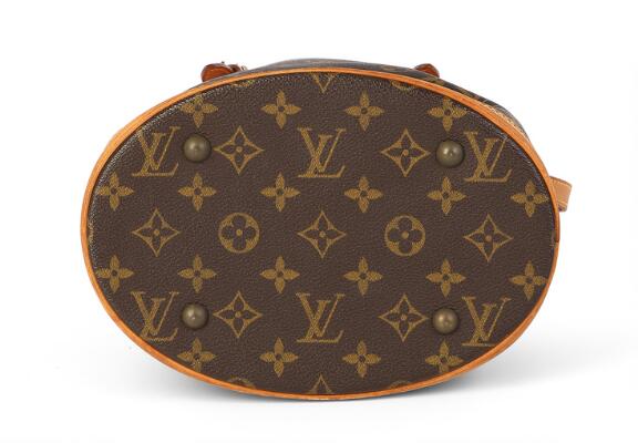 【非売品】Louis Vuitton 木製箸※ロゴマーク布付き Louis Vuitton: A 