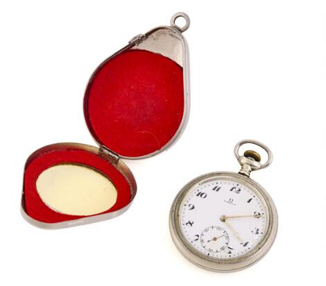 Omega: Pocket watch of steel. Model Locomotive Train Conductor. Mechanical movement with lever escapement, crown winding and crown setting. Ø 52 mm. 1900-1910.