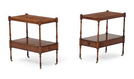 A pair of mahogany side tables in English style. 20th century. H. 58 cm. W. 56 cm. D. 30 cm. (2)