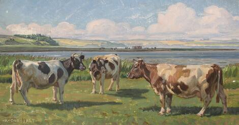 Rasmus Christiansen: Summer day with three cows by a fjord. Signed and dated R x Chr, 1927. Oil. 22 x 40 cm.