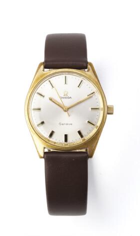 Omega: Genève of gold-plated 20 microns, ref. 135.041. Mechanical movement with manual winding, cal. 601. 1969.