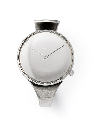 Ole Mathiesen: Classic ''Jan Stockmarr'' of silver, ref. OM33.CL. Quartz movement. 1980s.