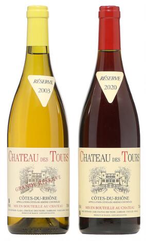1 bt. Côtes-du-Rhône Blanc "Grande Réserve", Chateau des Tours 2003 A (hf/in). etc. Total 2 bts.